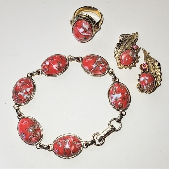 VINTAGE DINOSAUR EGG ORANGE & WHITE MARBLED DEMI-PARURE SET - Picture 12 of 12